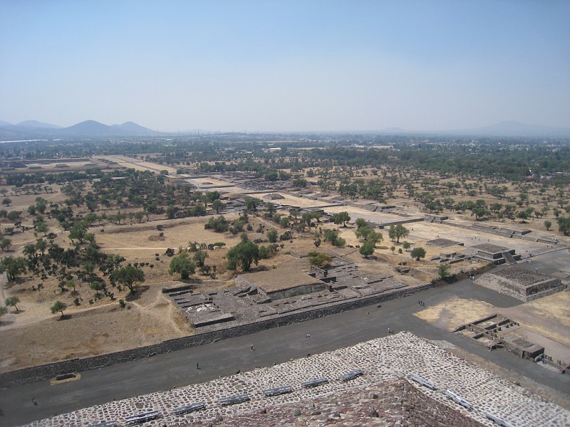 Mexico Pyramids - Mexico City 2009 0545.jpg - A trip to the Teotihuacan area of Mexico to visit the pyramids. A vast complex and a great climb to the top. This was followed by lunch in a cave, then a visit to the historical center of Mexico City. March 2009.